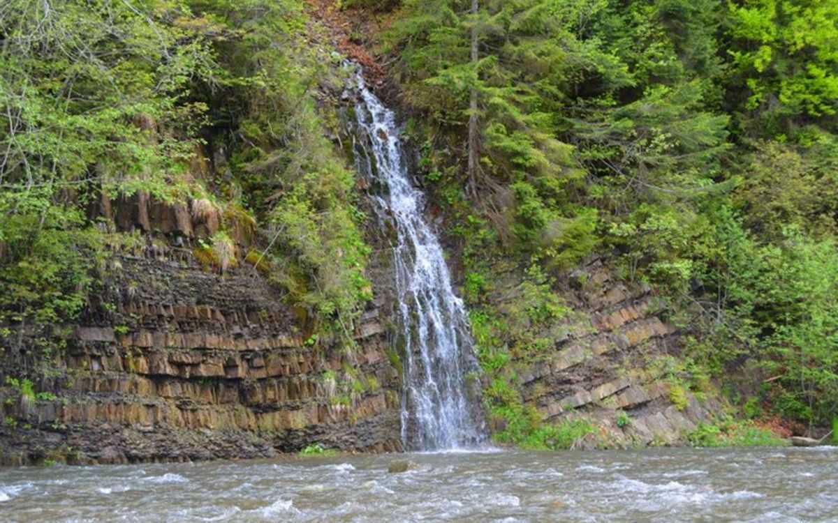Каменецкий водопад