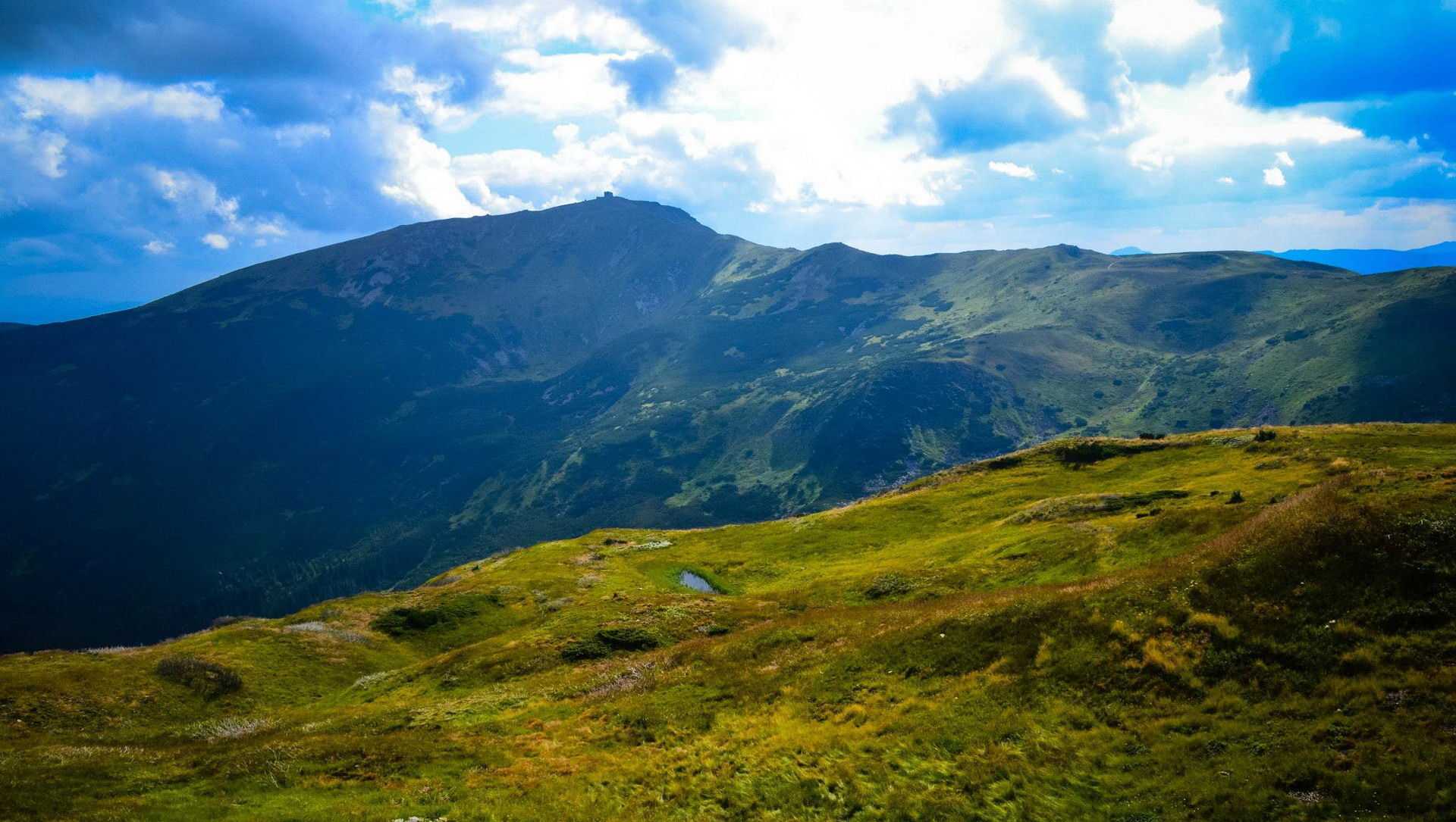 Панорама на гору Поп Иван Черногорский