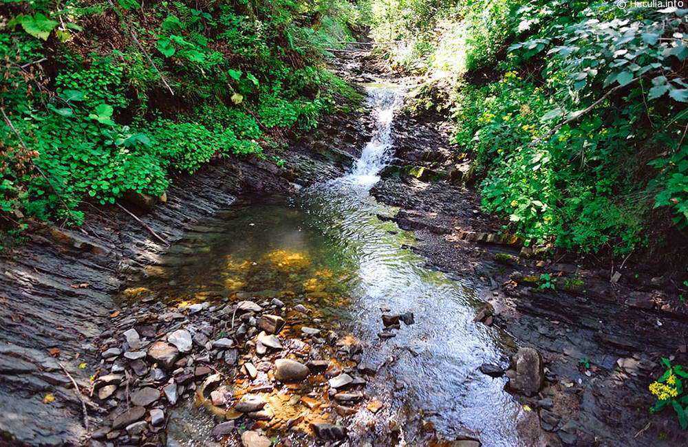 Косовский район, водопад в селе Шепот