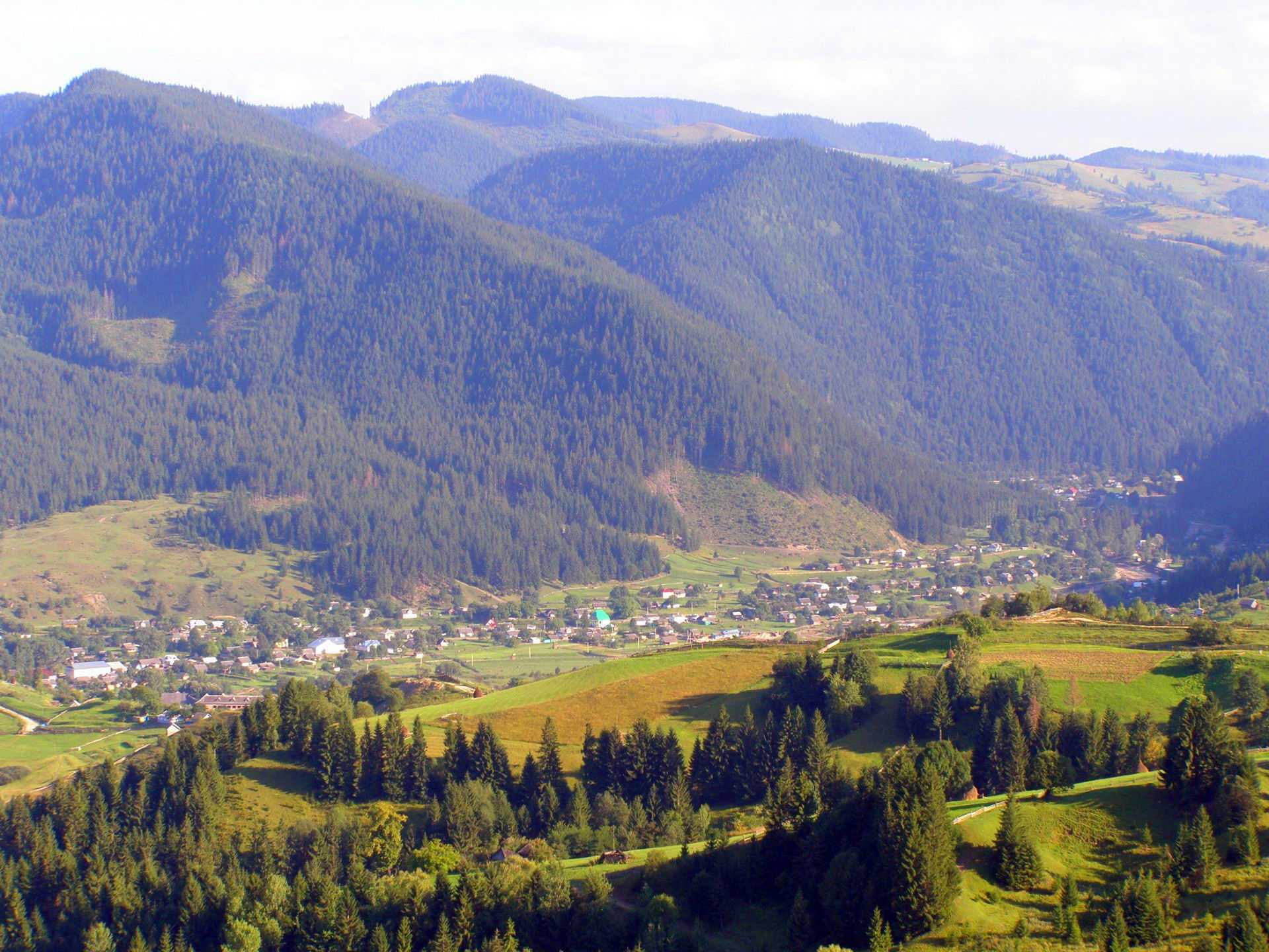 Карпатское село Яблуница Село в Карпатах, Яблуница