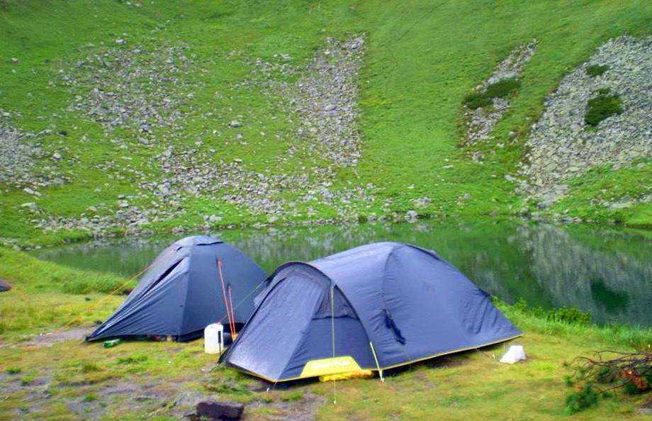 Вибираємо місце для палатки