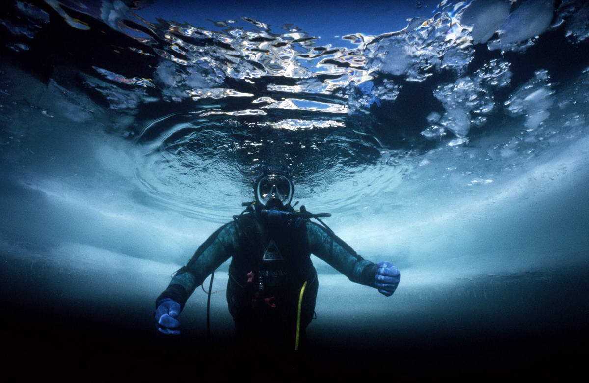 Активний відпочинок. Дайвінг у крижаній воді