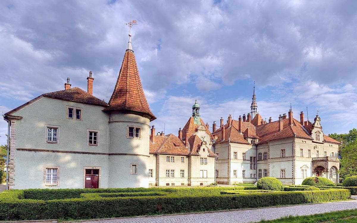 пгт Чинадиево, Замок Шенборнов