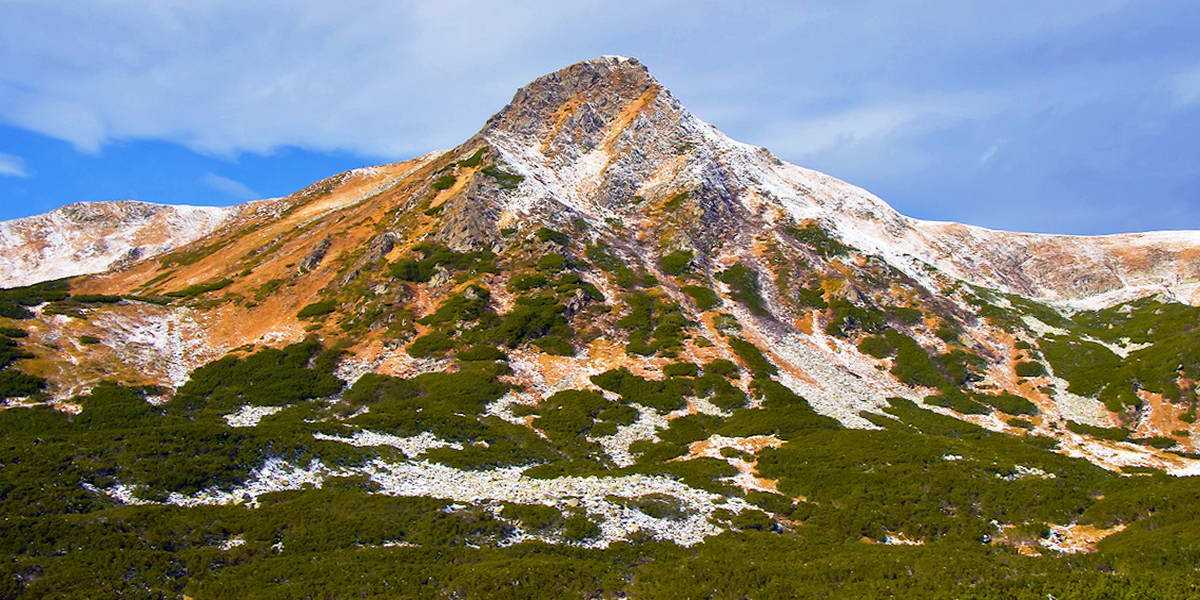 Чорногірський хребет, вершина Гутин Томнатик (2016 м)