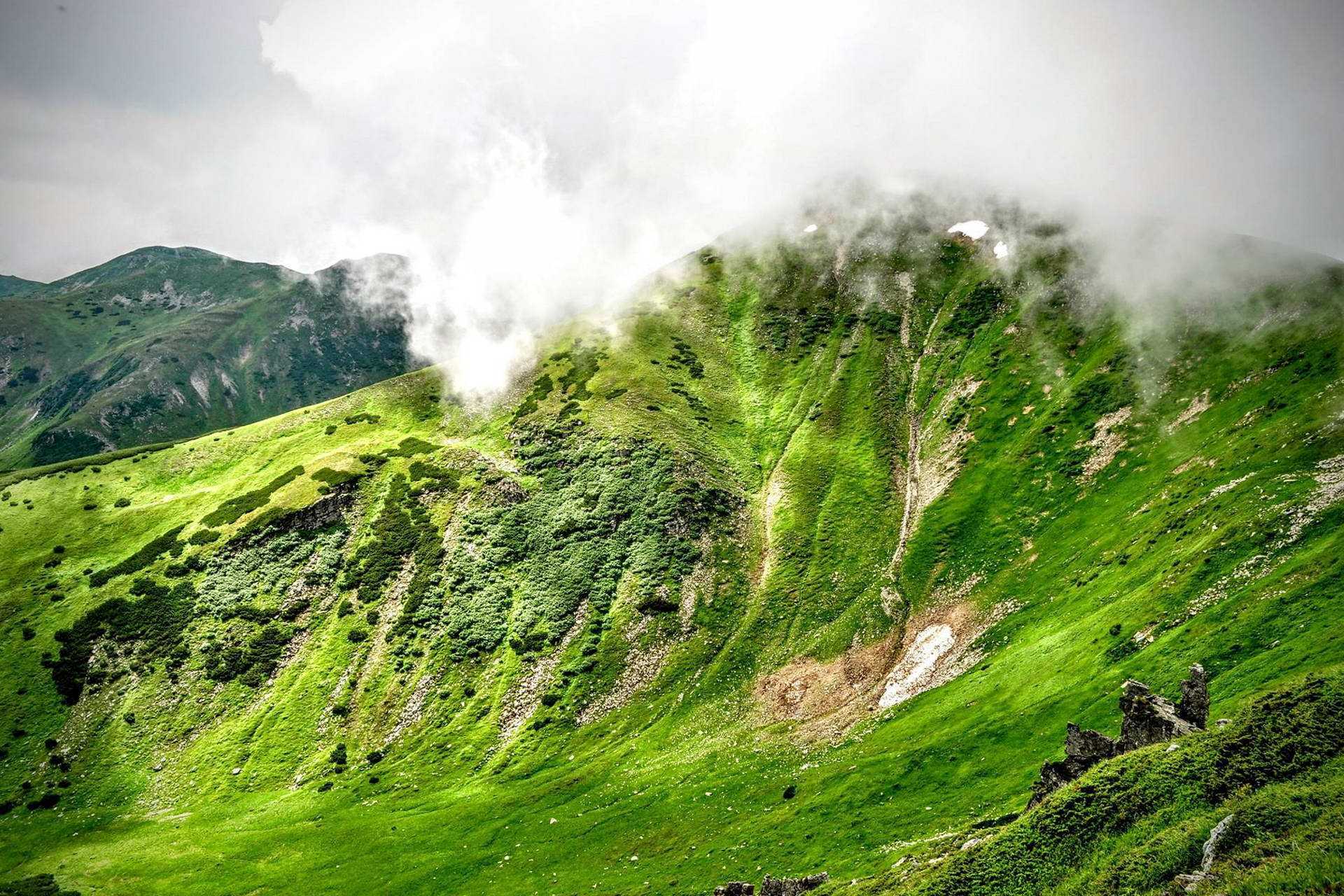 Черногорский массив, г. Ребра (2001 м)