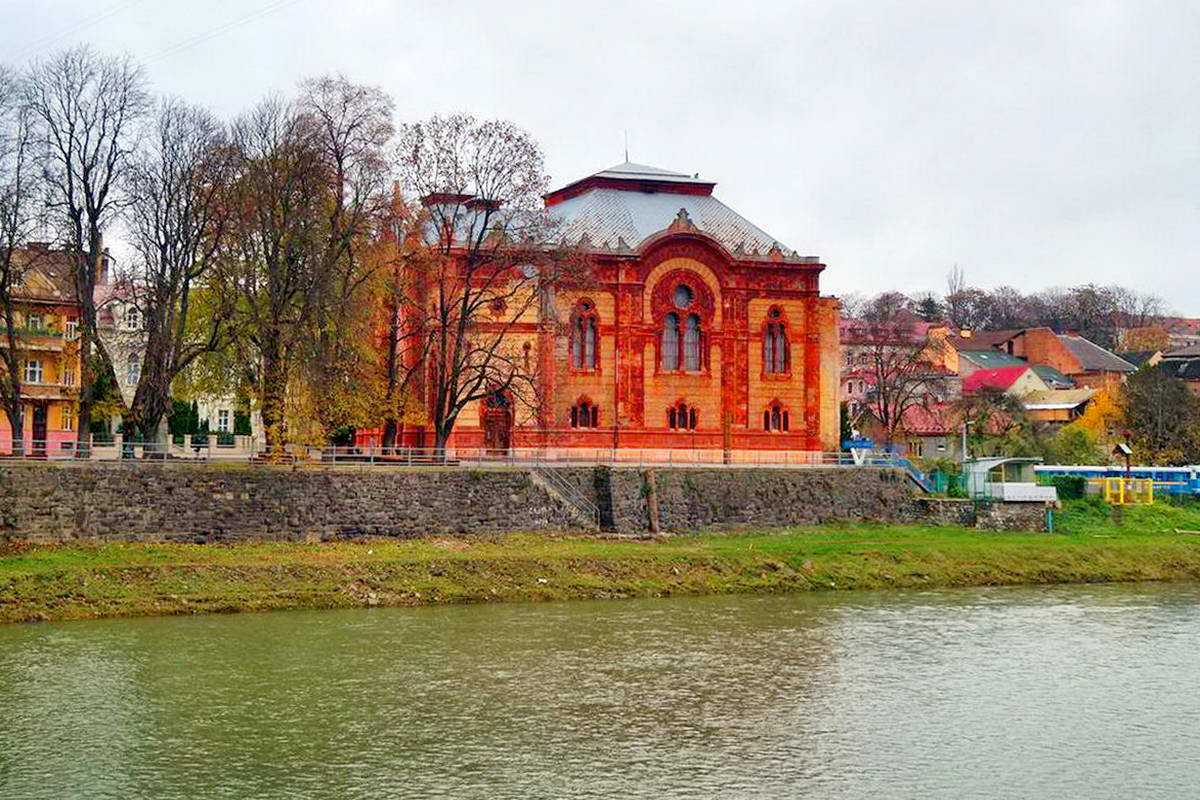 Синагога у місті Ужгород