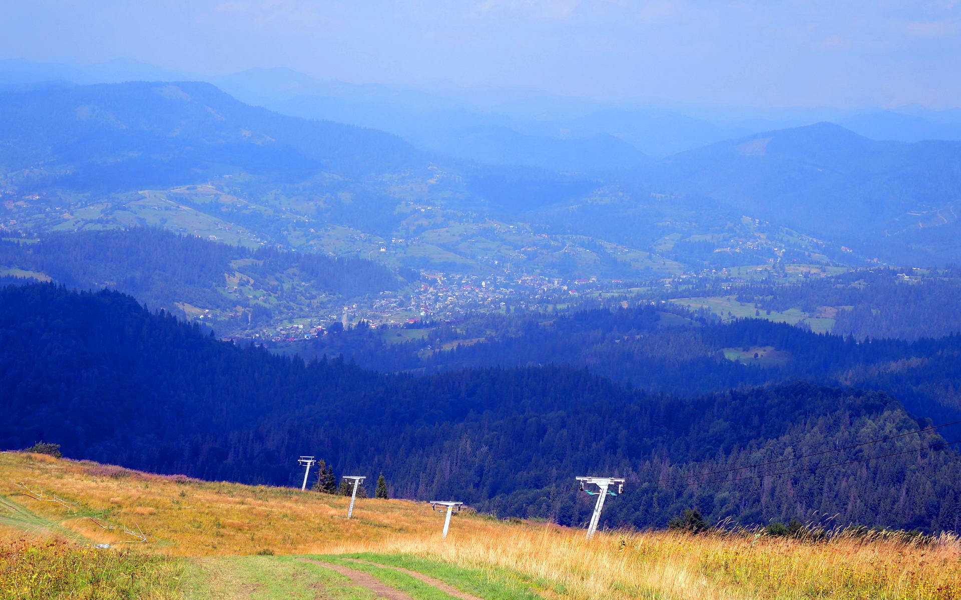 Панорама на Славське з гори Високий Верх