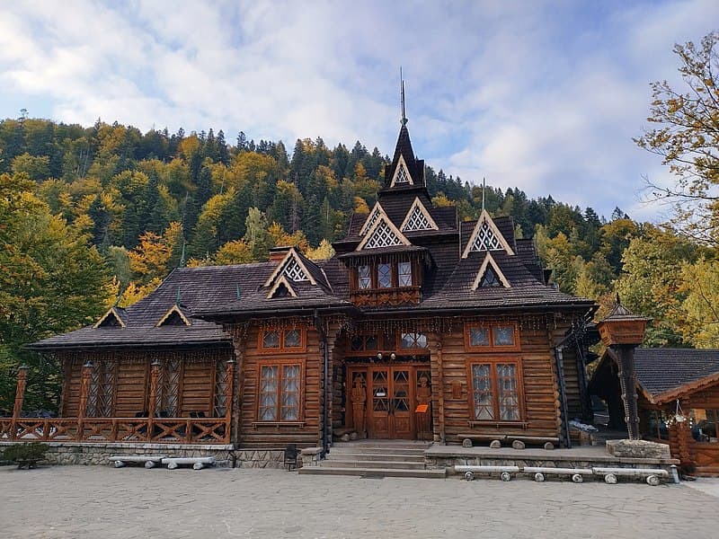 Ресторан «Гуцульщина» в Яремче Яремче, Ресторан «Гуцульщина»