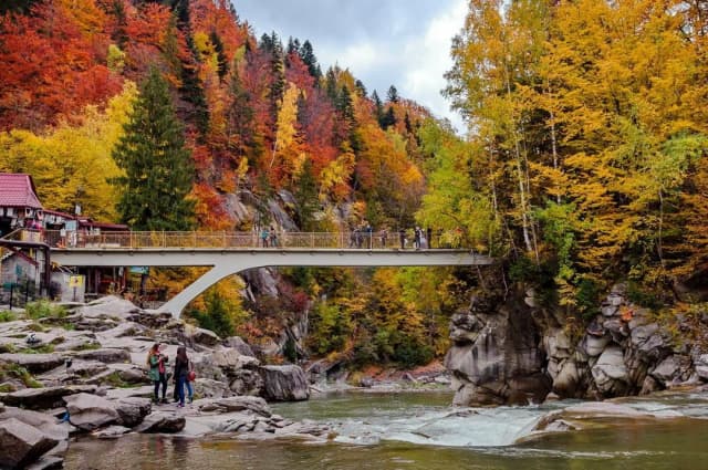 Яремче: що подивитись, куди піти - визначні та цікаві місця