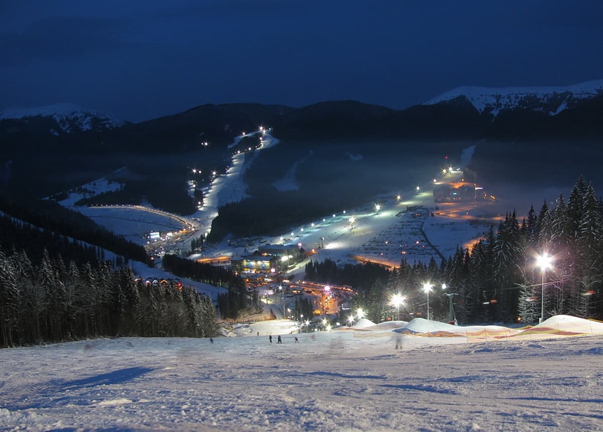 Нічне катання в Буковелі