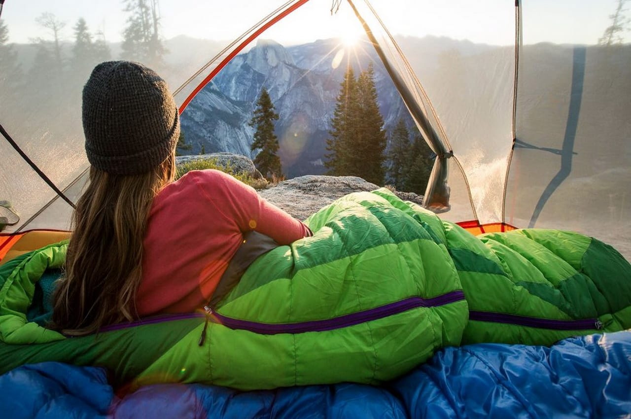 Як обрати спальний мішок для літнього відпочинку в Карпатах Обираємо спальний мішок для літнього відпочинку в Карпатах
