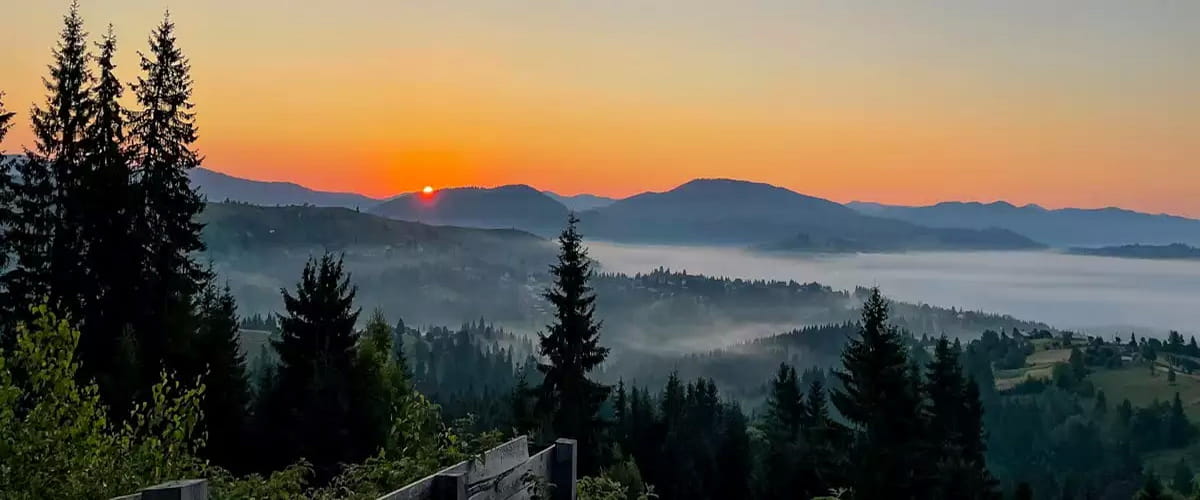 Панорама з Яблуницького перевалу