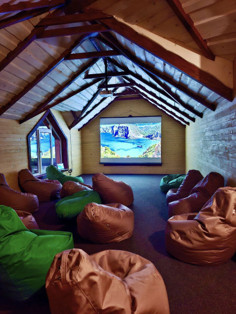 ЗАЛИ ДЛЯ ПРОВЕДЕННЯ ЗАНЯТЬ