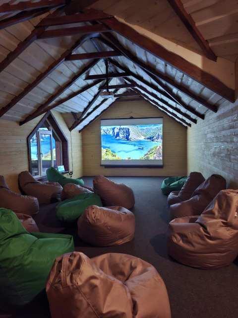 ЗАЛИ ДЛЯ ПРОВЕДЕННЯ ЗАНЯТЬ